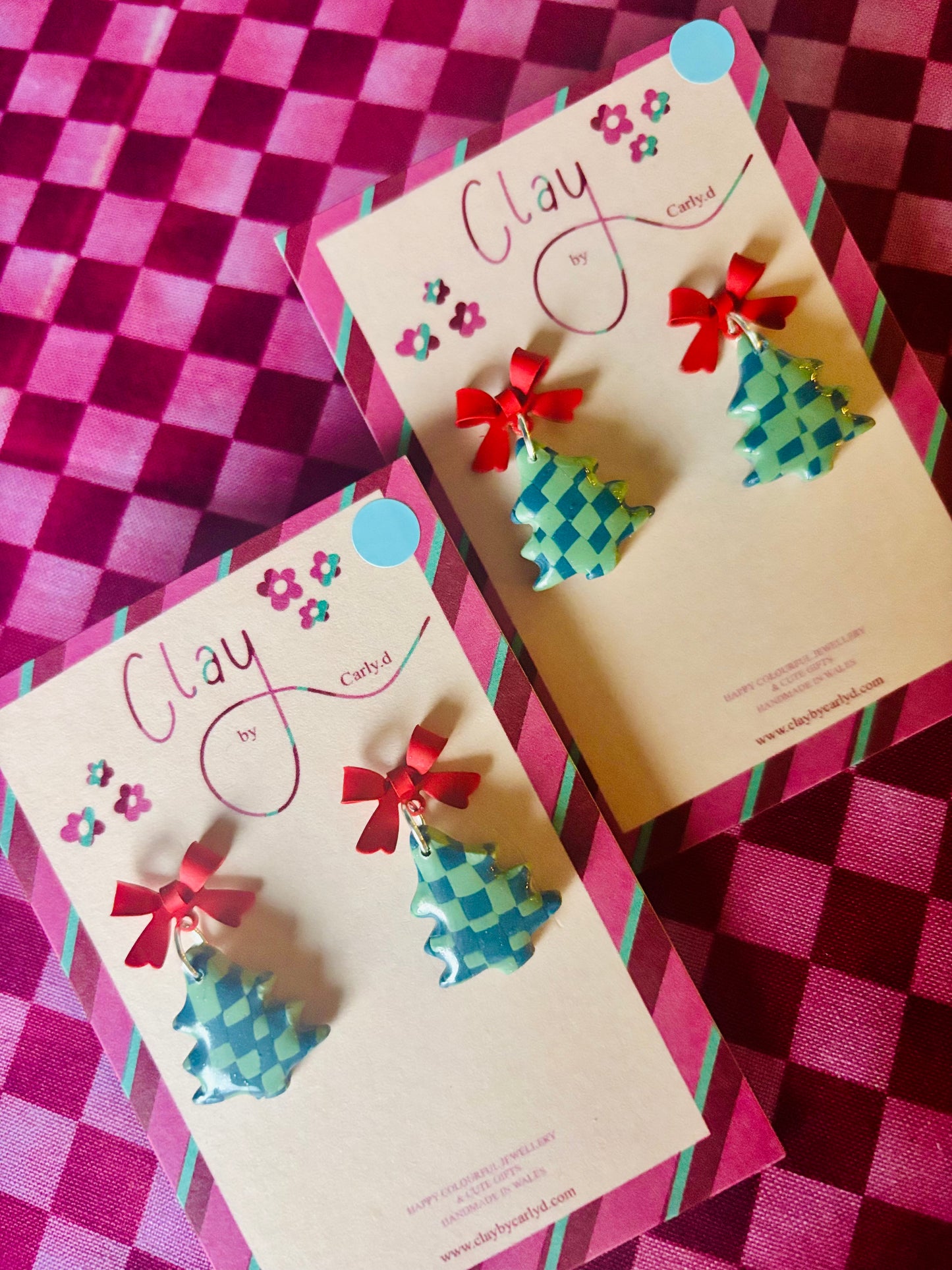 Checkerboard Trees with Bows