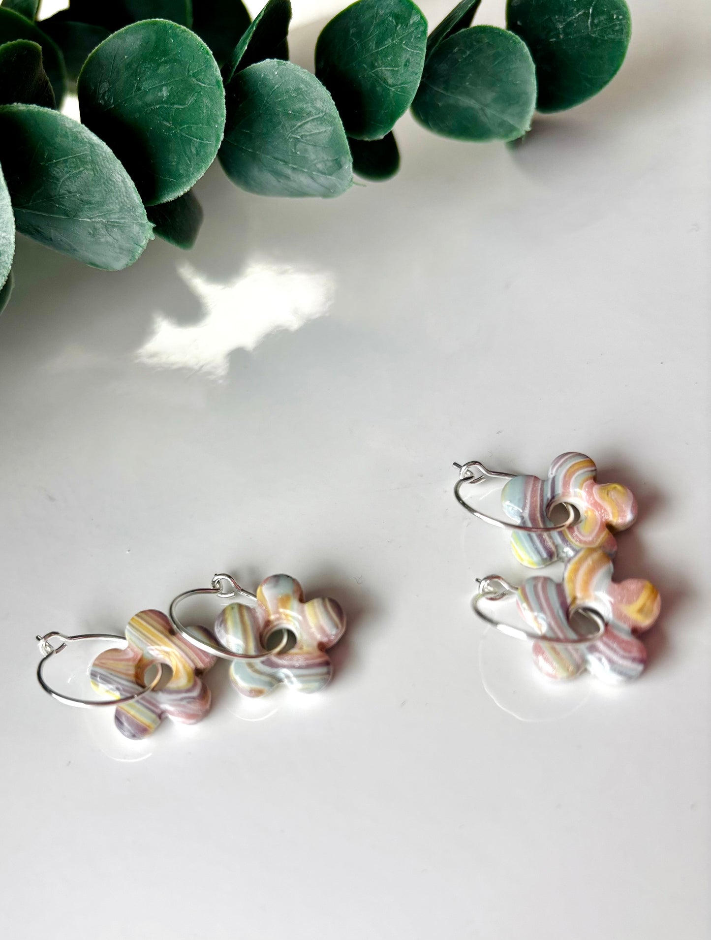 ‘Anna’ Daisy Hoops