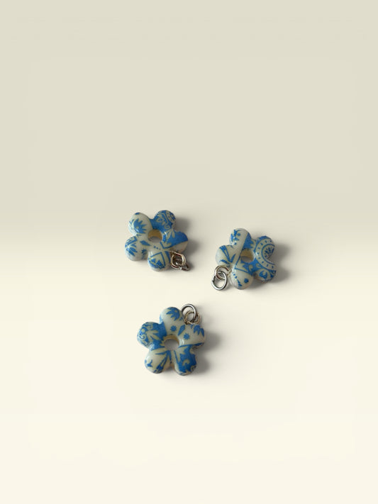 Amalfi Daisy Charms