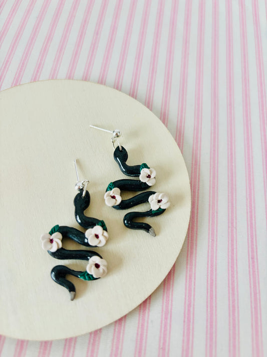 Cutesy Spooksy Snakes